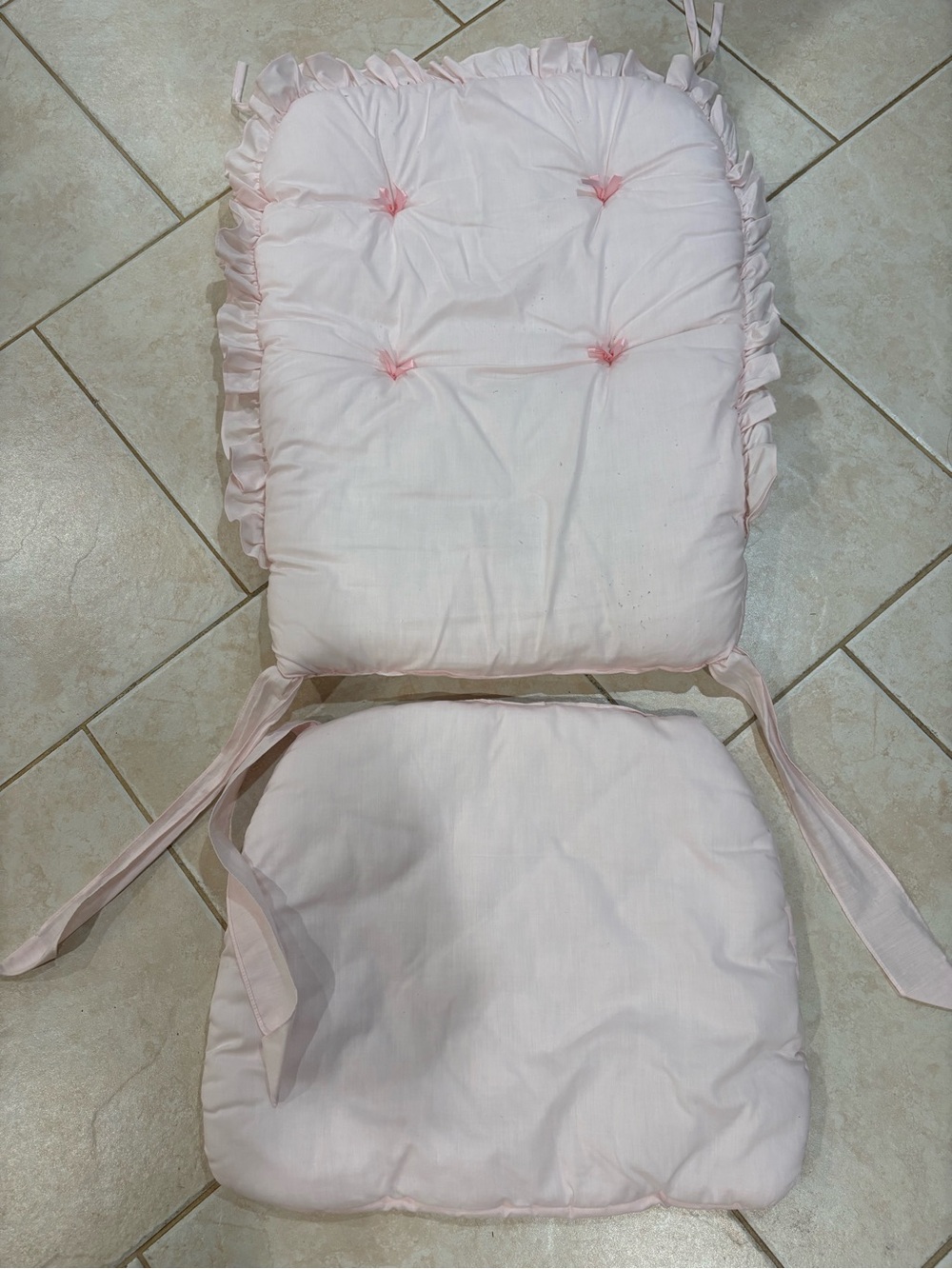 Girls' Soft Pink Ruffled rocking chair cushion